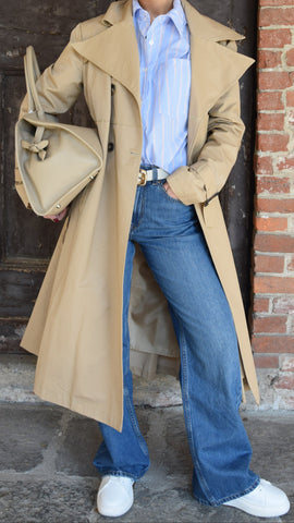 Trench lungo con cintura
