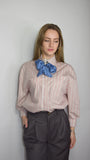 Camicia a righe con fiocco